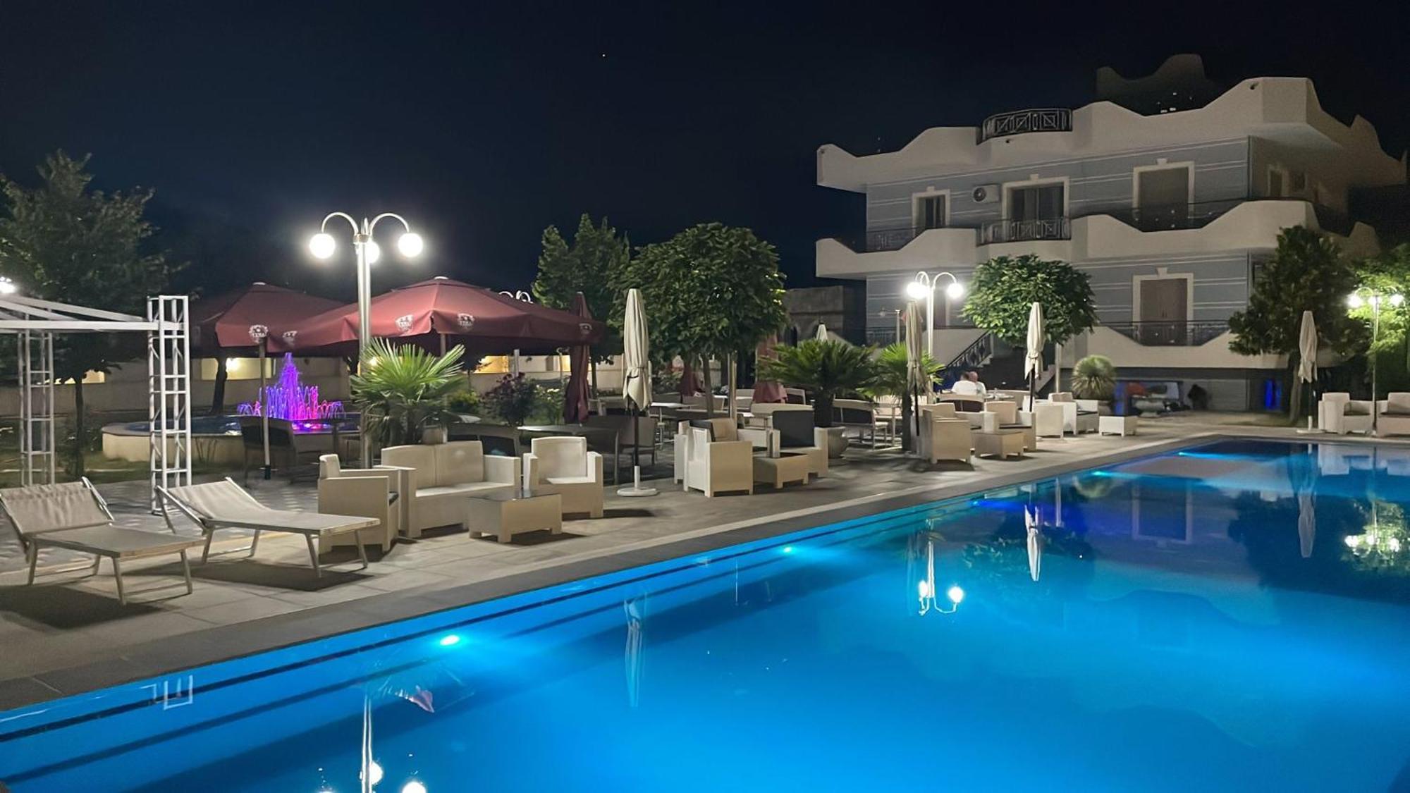 Union Villa شكودر المظهر الخارجي الصورة